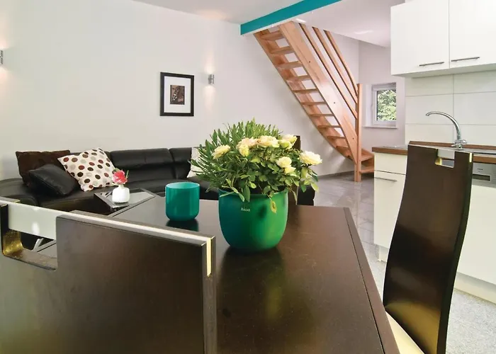 Cozy In With Kitchenette *